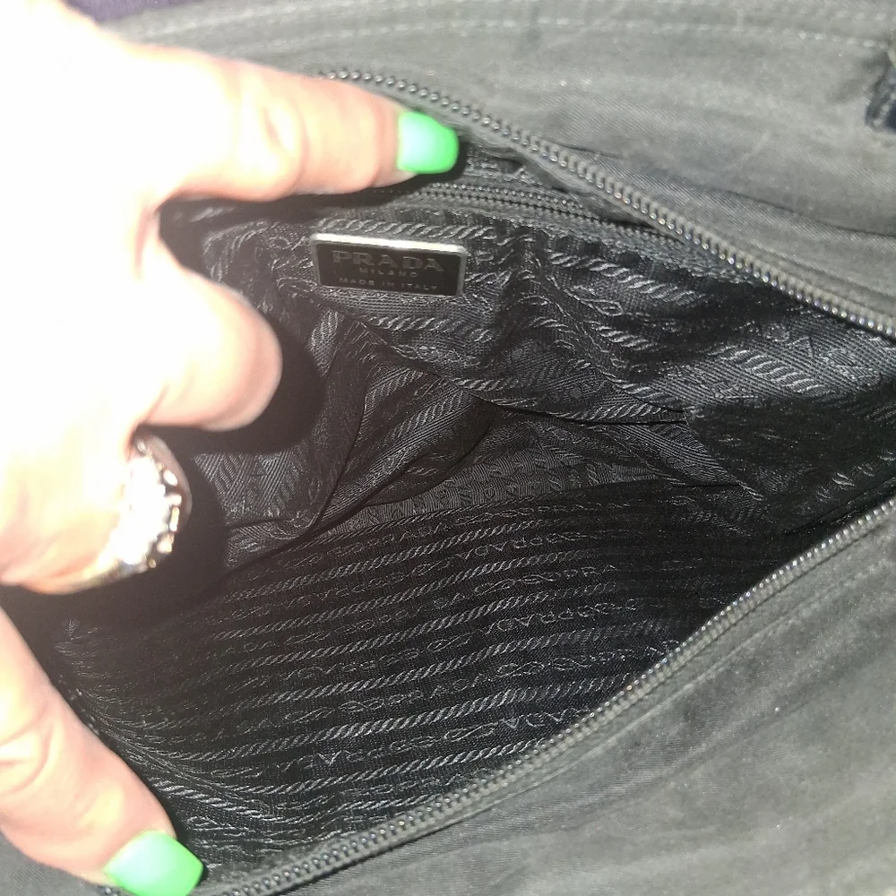 Prada Elegant Vintage Black Tote Bag - Picture 9 of 12